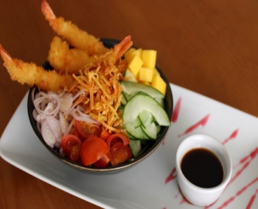 Pôke de camarão crocante